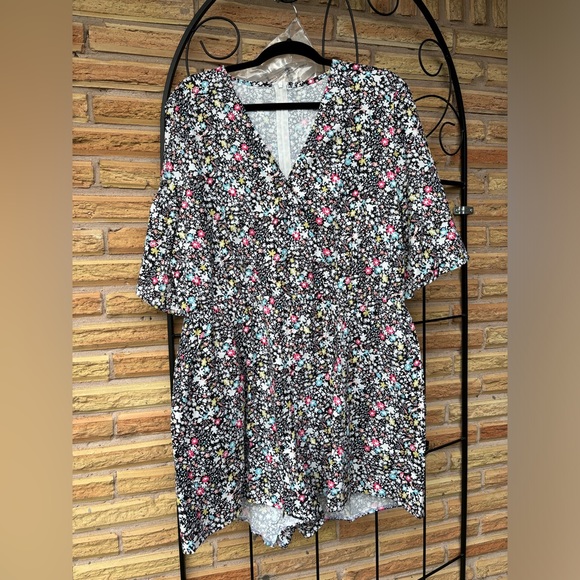 Women's Summer Romper Floral Print V Neck Jumpsuits NWT - Picture 2 of 3